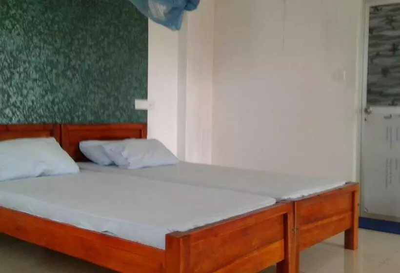 پانسیون Masha Beach Inn