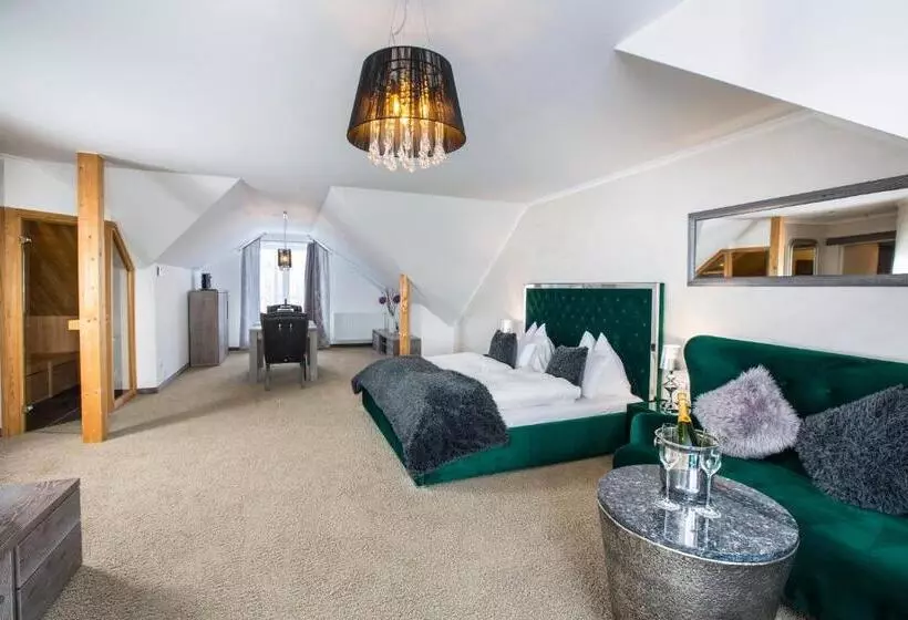 Wellness Hotel V Nebi