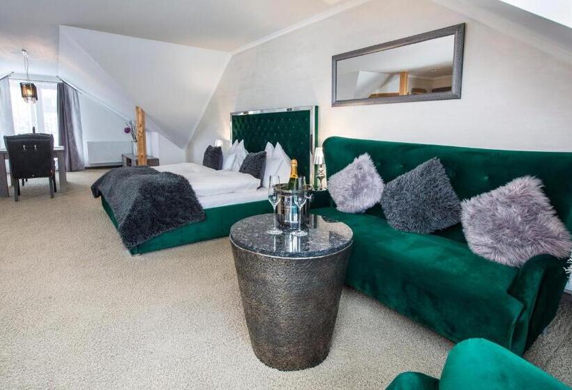 Wellness Hotel V Nebi