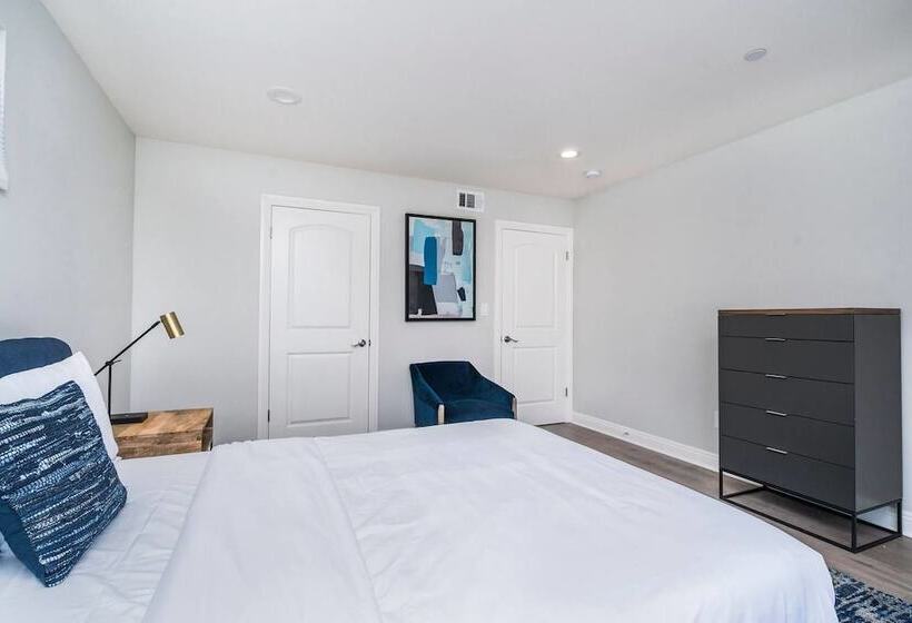 Brand New Luxury Modern 3bdr Townhome In Silver Lake