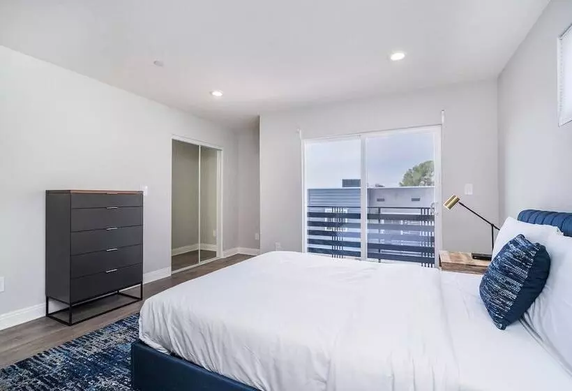 Brand New Luxury Modern 3bdr Townhome In Silver Lake