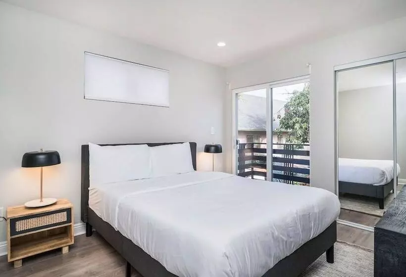 Brand New Luxury Modern 3bdr Townhome In Silver Lake