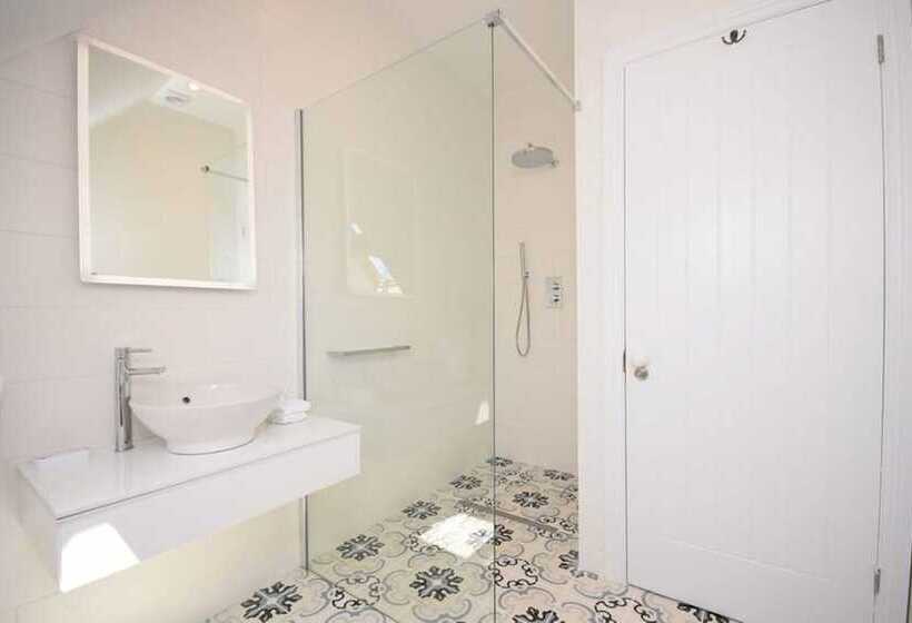 The Cottages At Crouchers Orchards