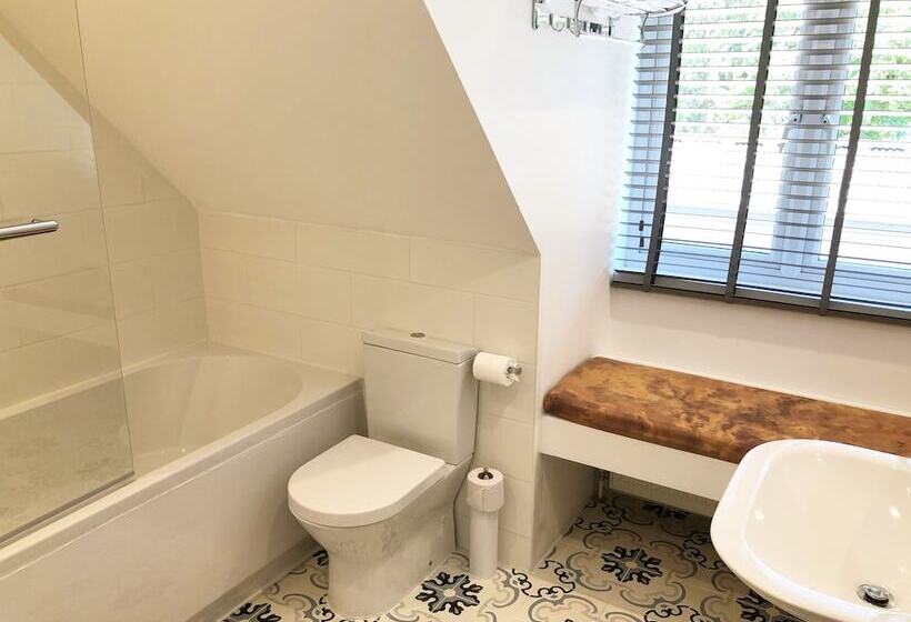 The Cottages At Crouchers Orchards