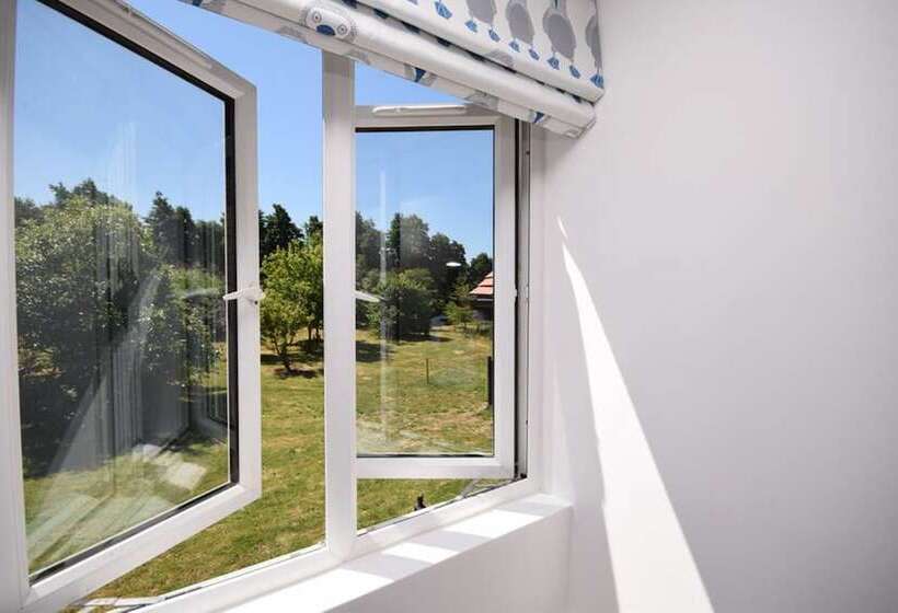 The Cottages At Crouchers Orchards