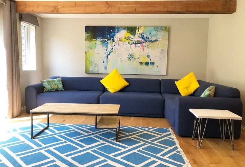 The Cottages At Crouchers Orchards