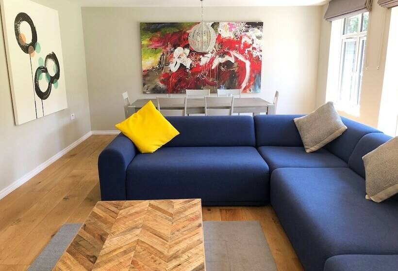 The Cottages At Crouchers Orchards