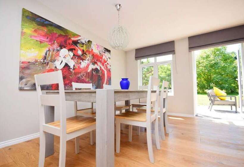 The Cottages At Crouchers Orchards