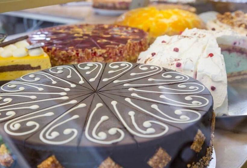 Appartementhaus Pension Und Café König