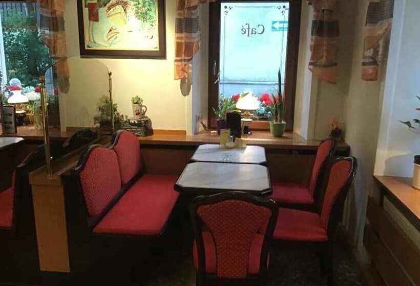 Appartementhaus Pension Und Café König