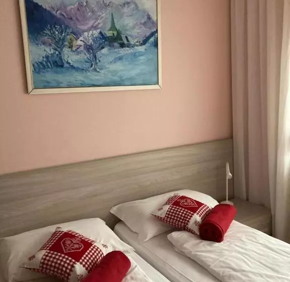 ホテル Adriatico Rooms