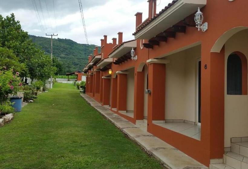 فندق Habitaciones Lucero 2