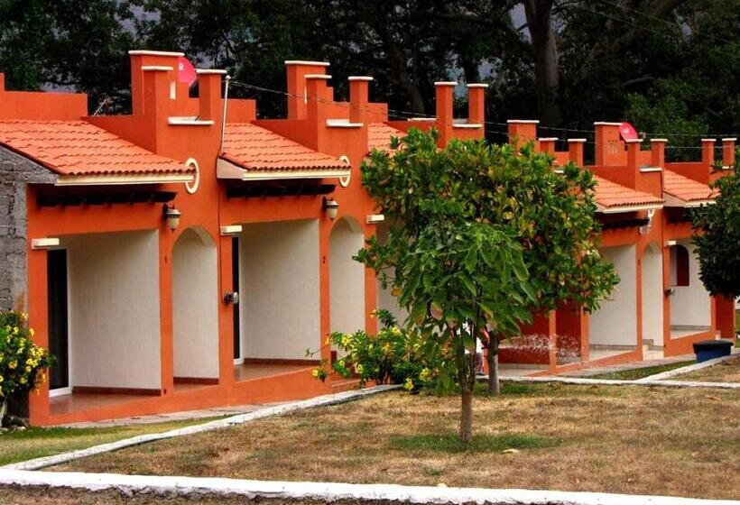 فندق Habitaciones Lucero 2