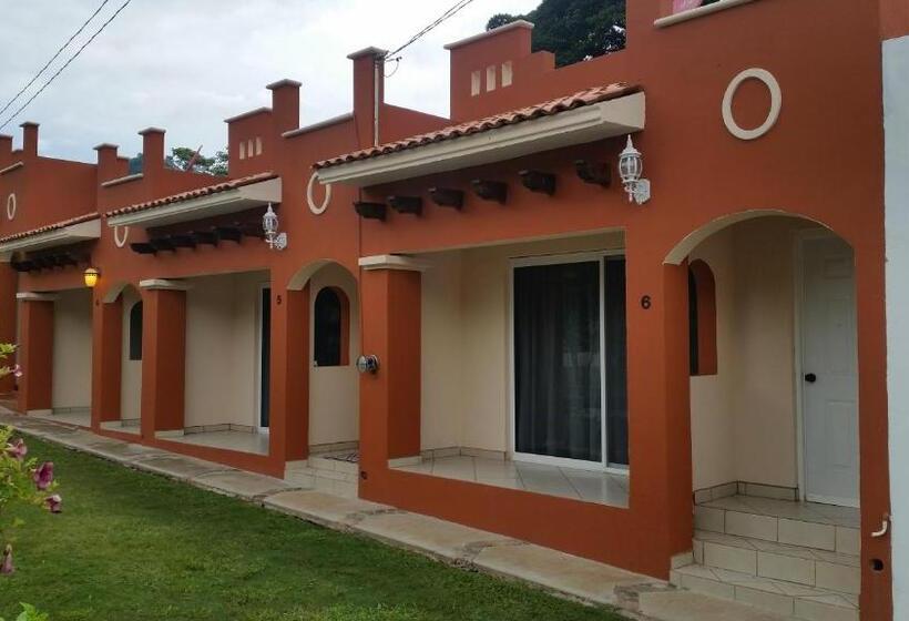 فندق Habitaciones Lucero 2