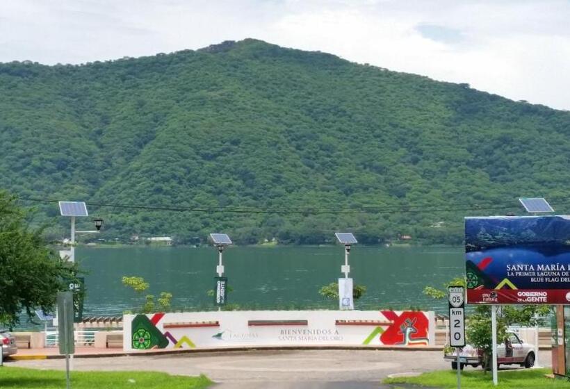 فندق Habitaciones Lucero 2