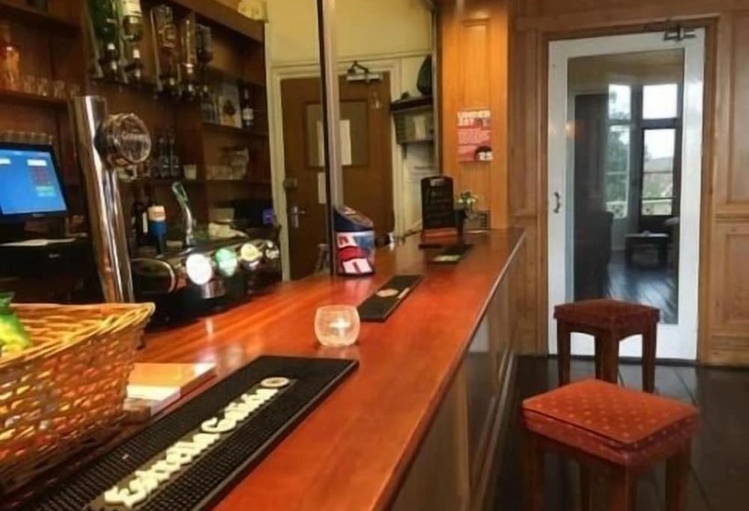 Hotel Melbourne Ardenlea