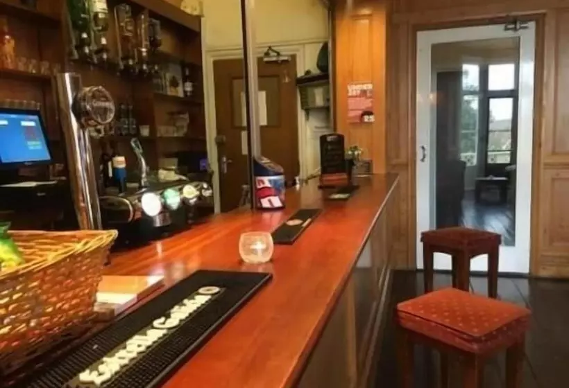 هتل Melbourne Ardenlea