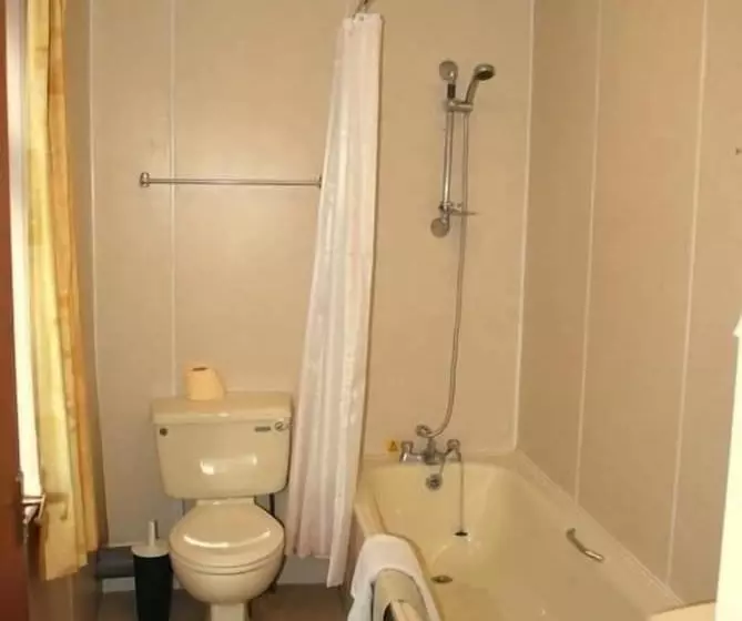 هتل Melbourne Ardenlea