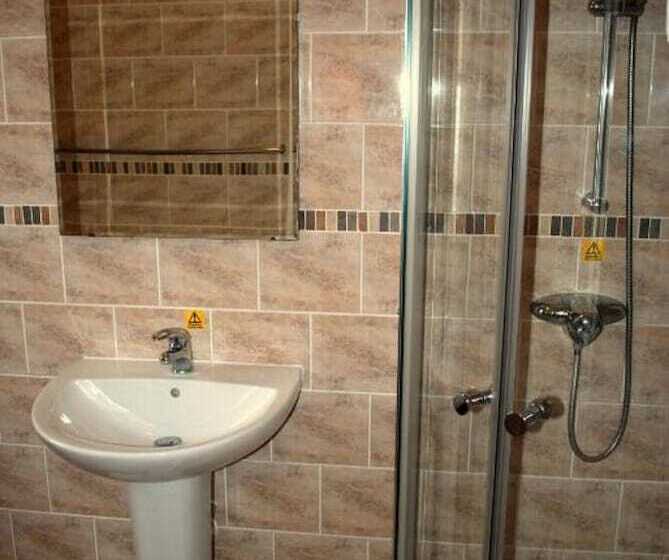 Hotel Melbourne Ardenlea