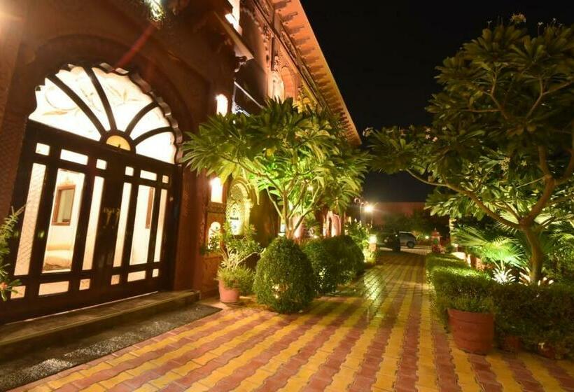 ホテル Sagar Niwas