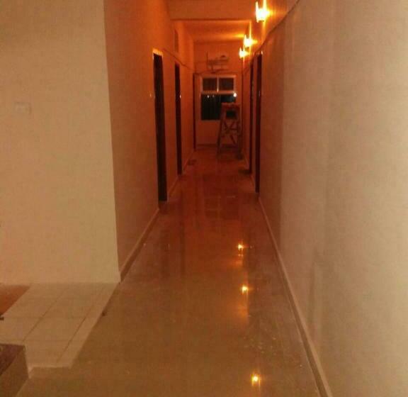 ホテル Sagar Niwas