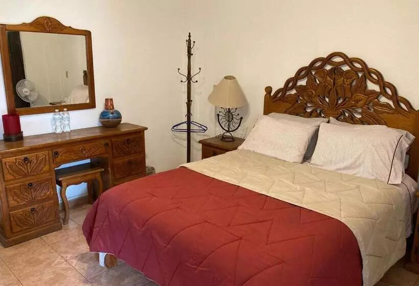 Majatalo Hostal Casa Blanca