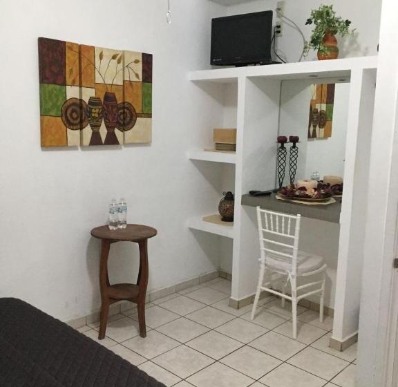 פנסיון Hostal Casa Blanca