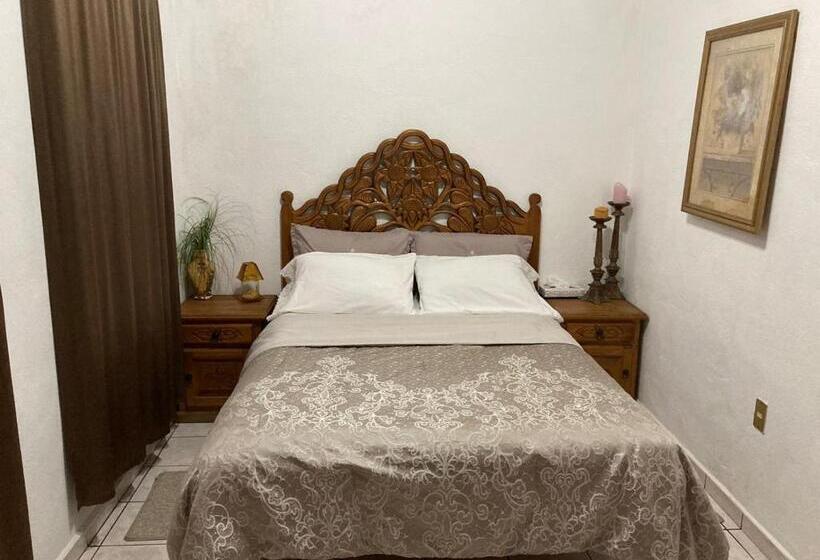 פנסיון Hostal Casa Blanca