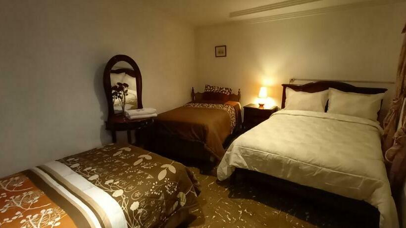 Pension Villa Del Rosario Hostal