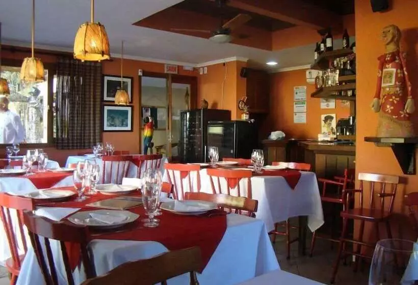 Hostal Pousada George S Village