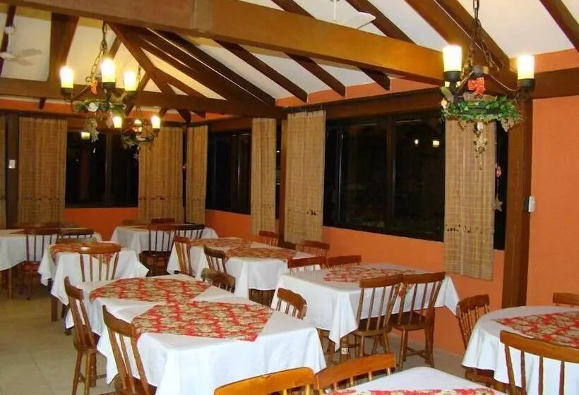 Hostal Pousada George S Village