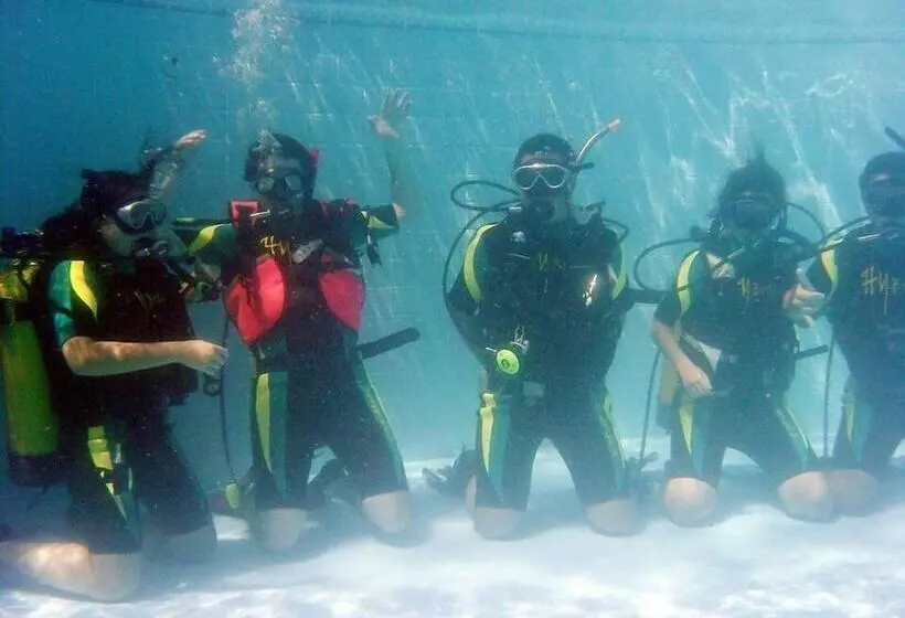 Hostal Pousada George S Village