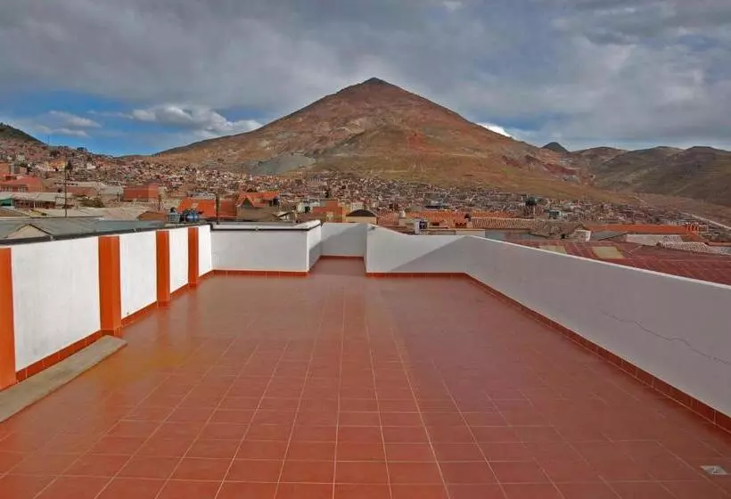 Hostal Tukos La Casa Real