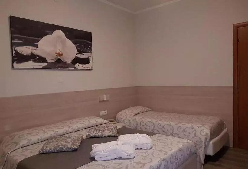 ホテル Albergo Paradiso