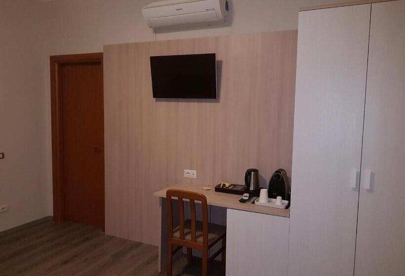 ホテル Albergo Paradiso