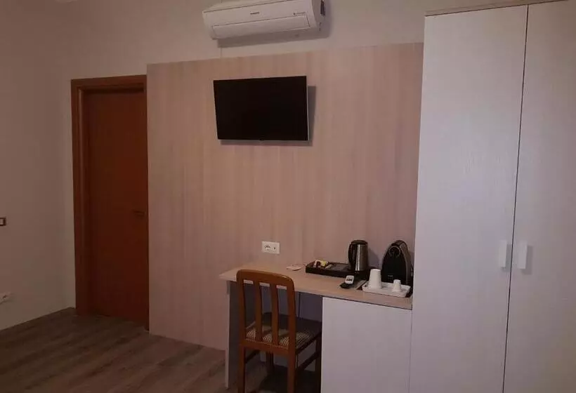 ホテル Albergo Paradiso