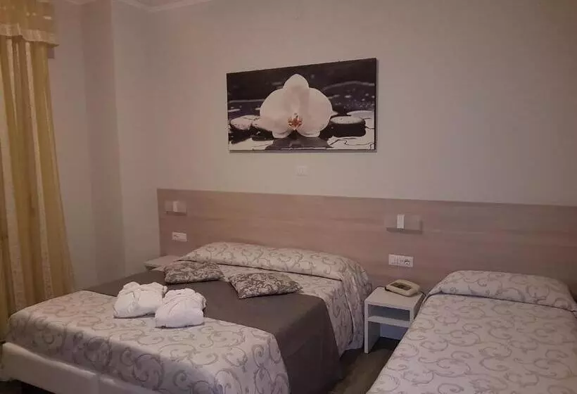 ホテル Albergo Paradiso