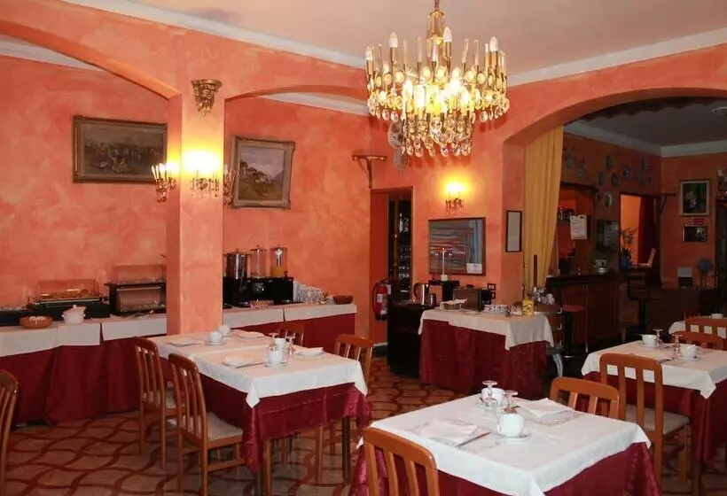 ホテル Albergo Paradiso