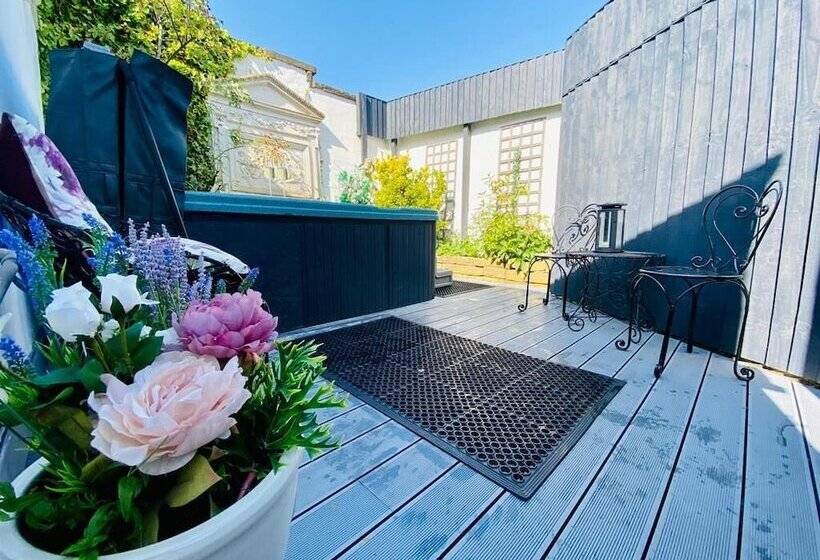 فندق Ashmount Country House