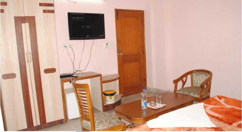 בית מלון כפרי Baba Continental