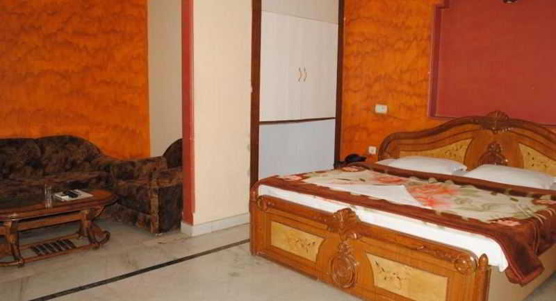 בית מלון כפרי Baba Continental