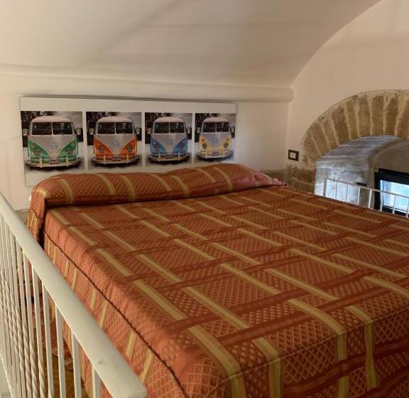 Отель B&b La Dimora