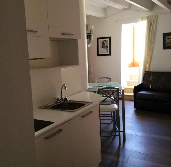 Отель B&b La Dimora