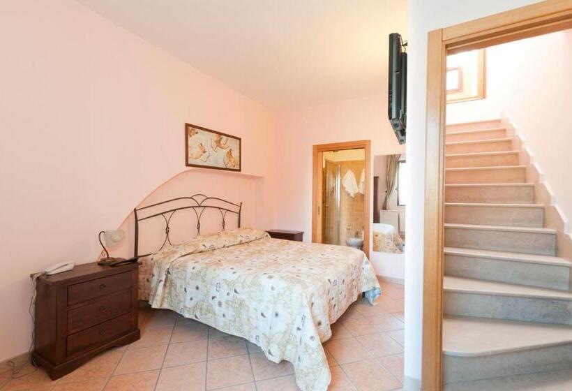 Отель B&b La Dimora