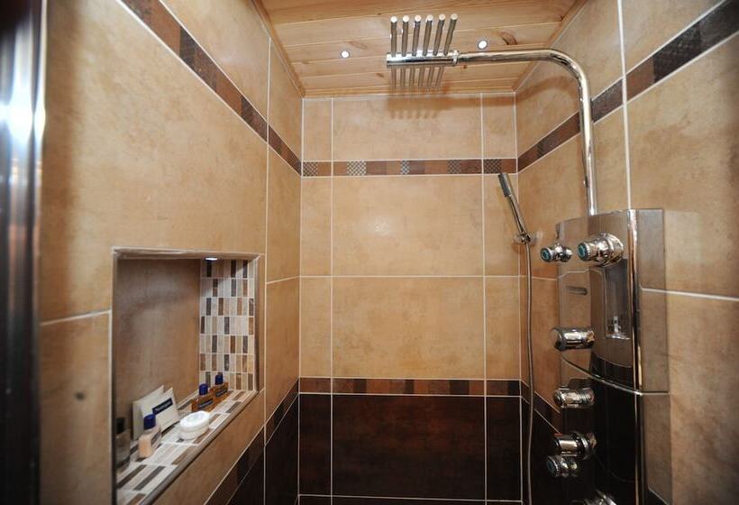 فندق Craigard House