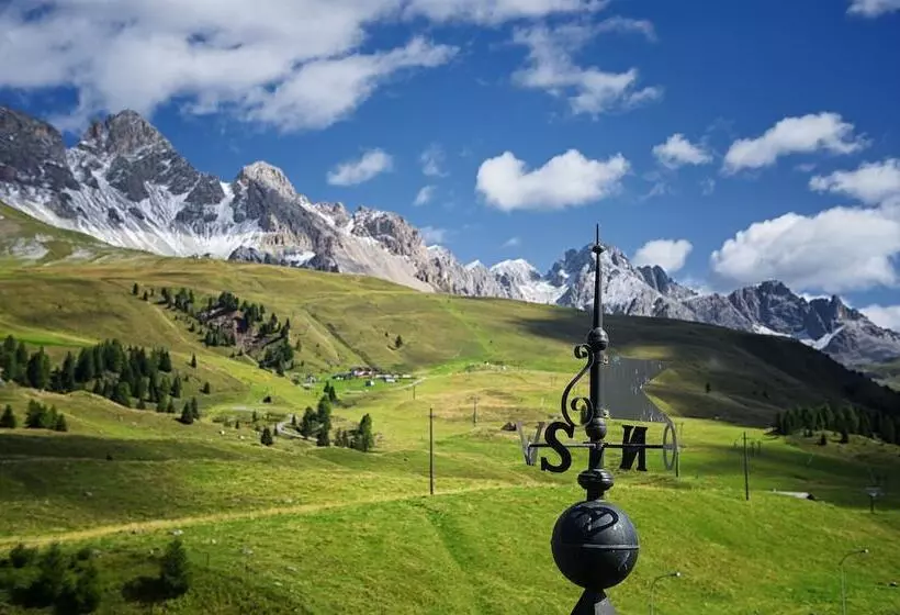 Отель Cristallo