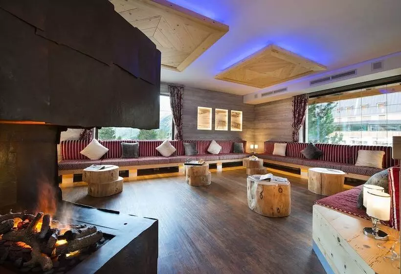 Отель Cristallo