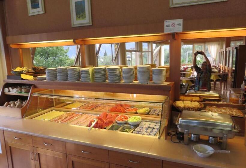 בית מלון כפרי Garden