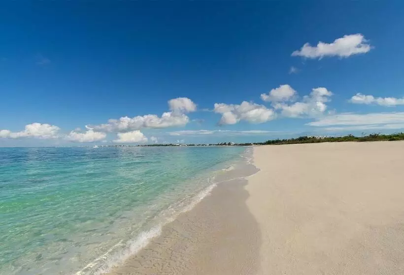 هتل La Vista Azul