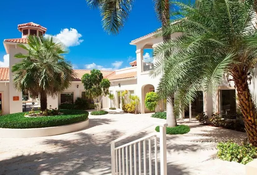 هتل La Vista Azul